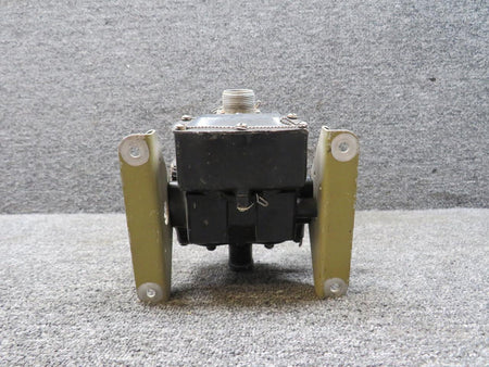 Bendix Airplane Parts & Equipment 1532-3-A Bendix Style A De-Icer Distributor Valve w Brackets (Minor Corrosion)