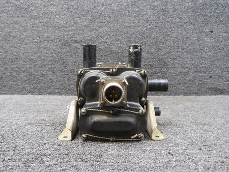 Bendix Airplane Parts & Equipment 1532-3-A Bendix Style A De-Icer Distributor Valve w Brackets (Minor Corrosion)