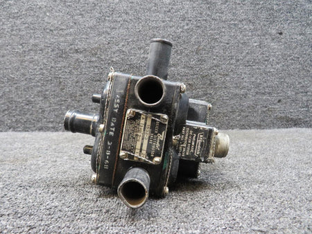 Bendix Airplane Parts & Equipment 1532-3 Bendix Style A De-Icer Distributor Valve (Volts: 28)
