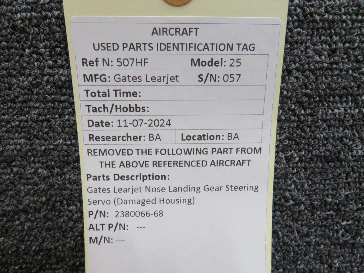 Gates Learjet 2380066-68 Gates Learjet Nose Landing Gear Steering Servo (Damaged Housing)