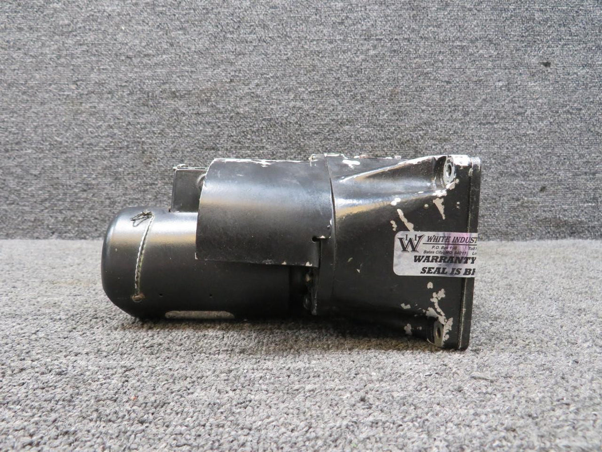 Gates Learjet 2380066-68 Gates Learjet Nose Landing Gear Steering Servo (Damaged Housing)