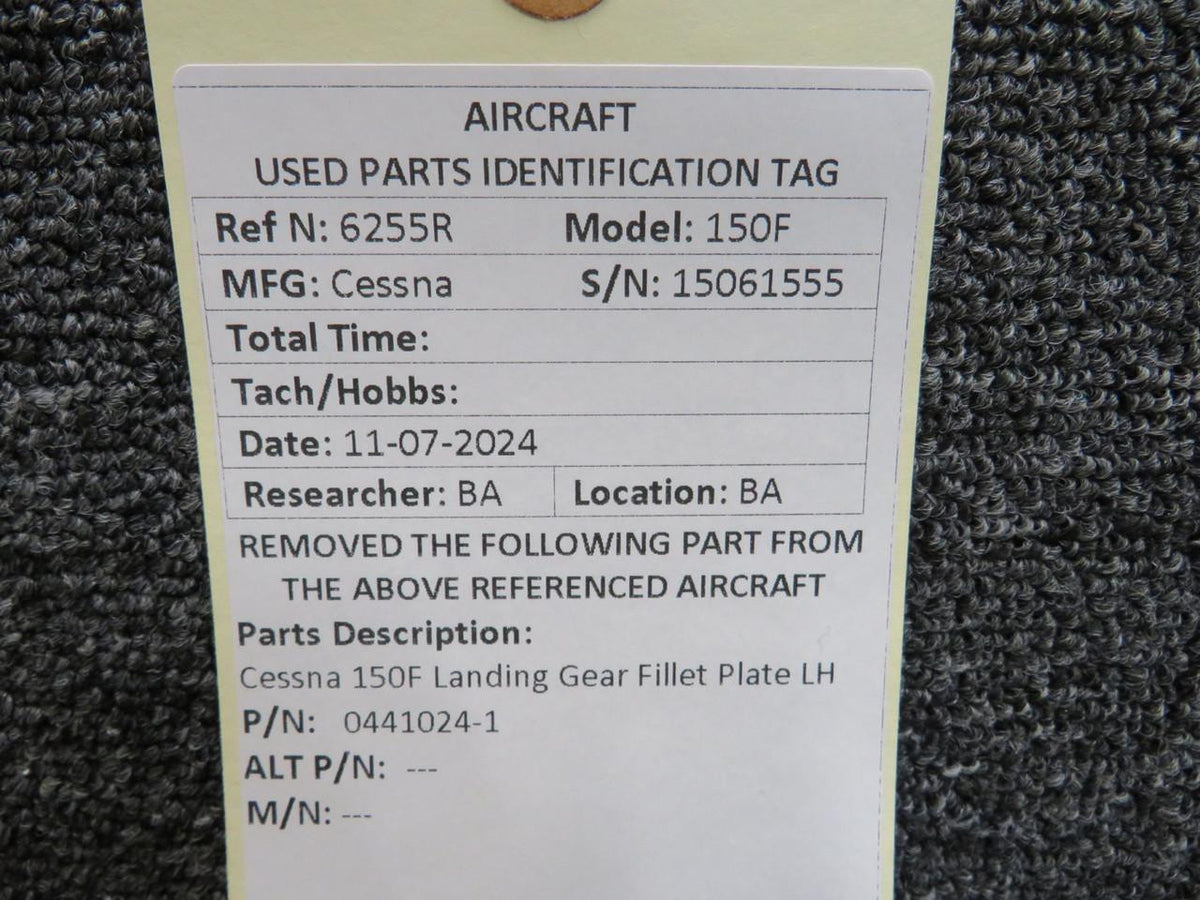 Cessna Aircraft Parts 0441024-1 Cessna 150F Landing Gear Fillet Plate LH