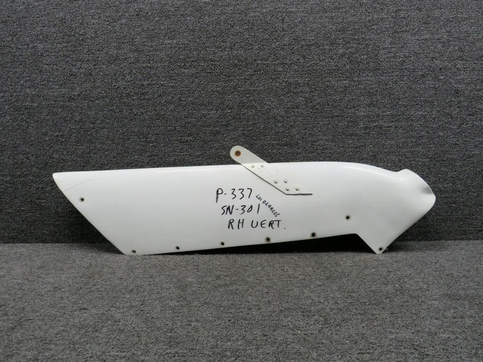 Cessna Aircraft Co 1571011-1 Cessna 337 Upper Vertical Fin Tip Assembly w VHF Antenna