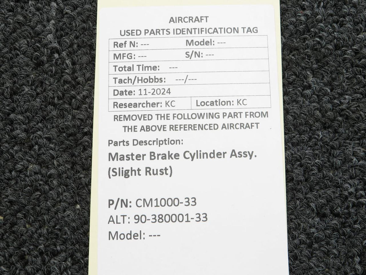 No Brand CM1000-33 (Alt: 90-380001-33) Master Brake Cylinder Assembly (Slight Rust)