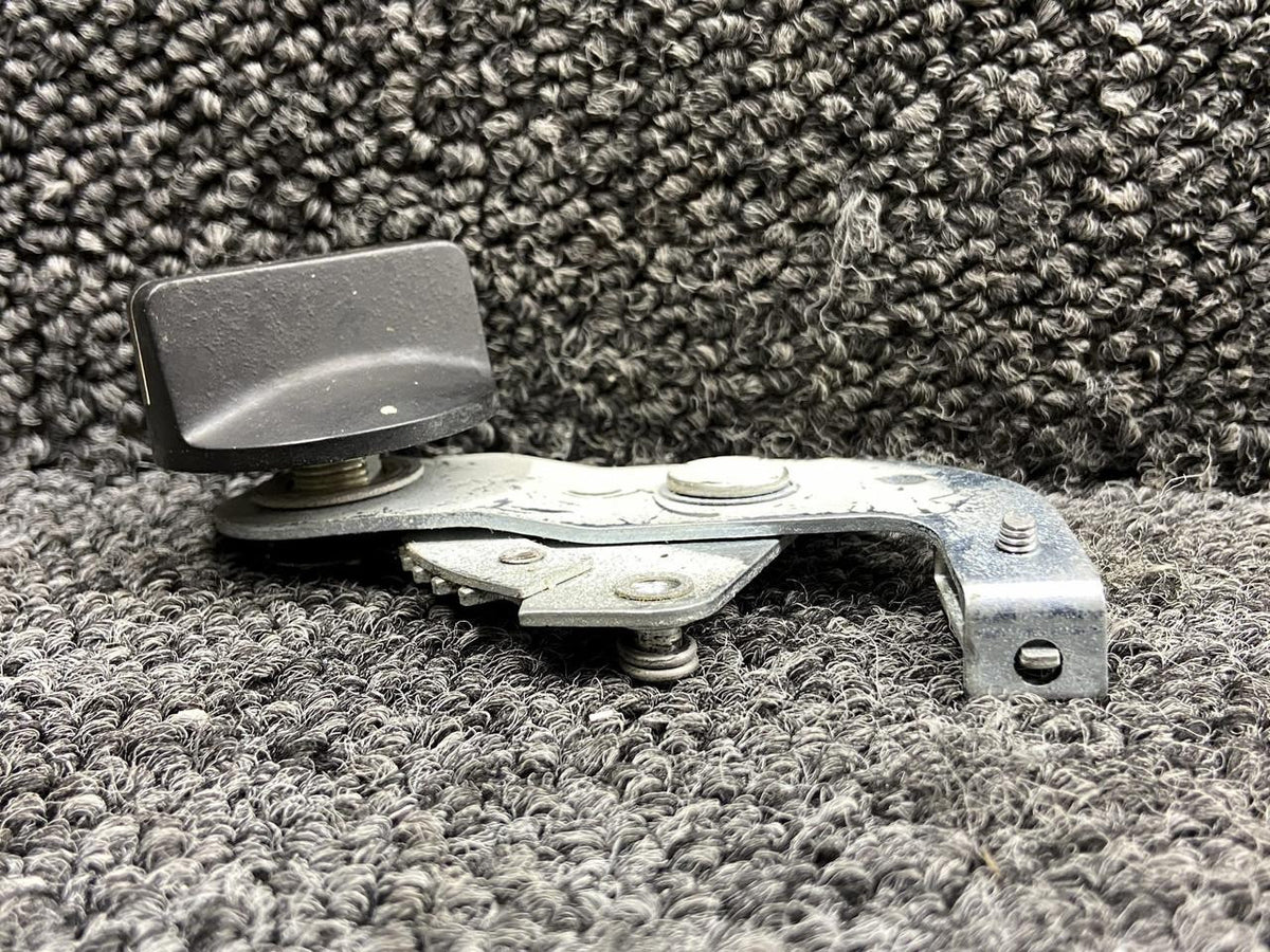 Mooney Aircraft Parts & Accessories 361-032-518 (Use: 640157-9501) Mooney M20K Cabin Air Adjustment Knob