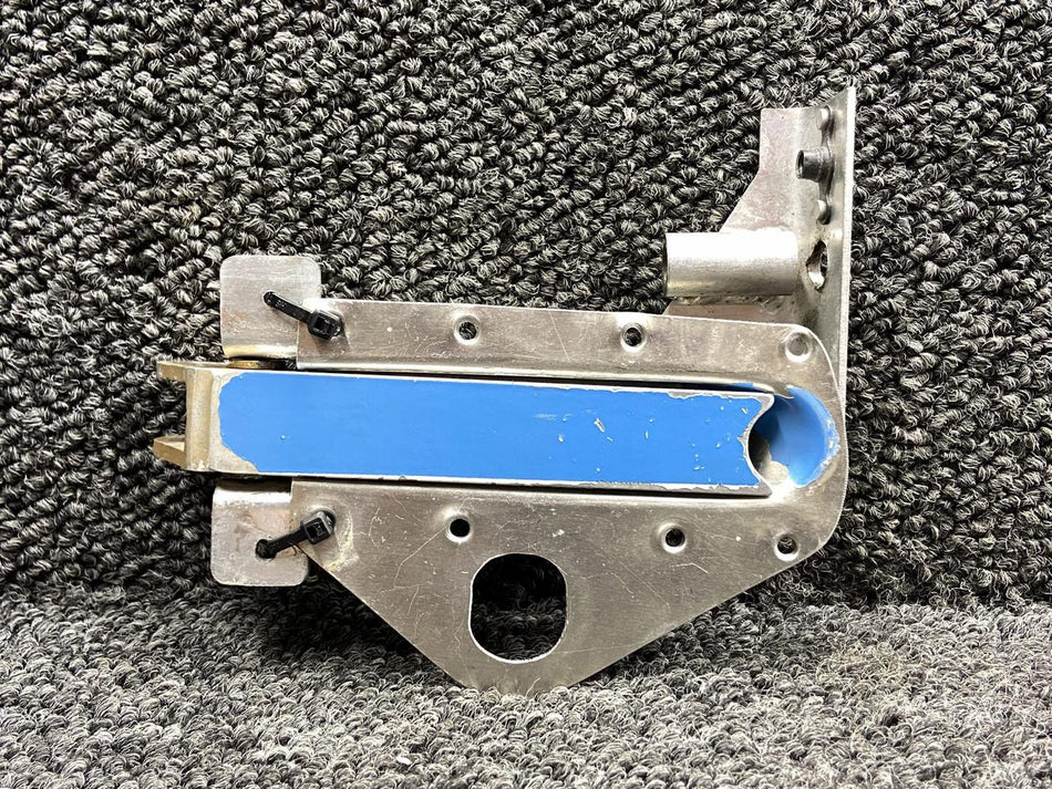 Mooney Aircraft Parts & Accessories 310294-501, 310300-501 Mooney M20K Cabin Door Latch Housing w Handle