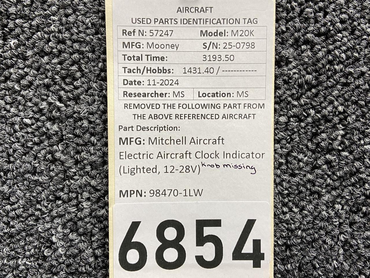 Mitchell 98470-1LW Mitchell Lighted Electric Aircraft Clock Indicator (No Knob, 12-28V)