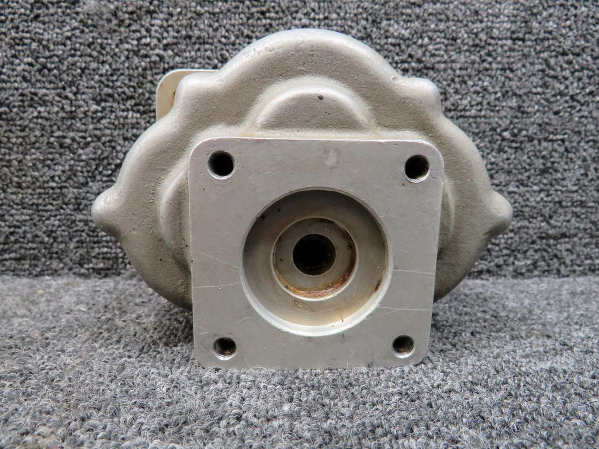 Cessna Aircraft Parts 0894000-2 (Cast: 5045024-1) Cessna Landing Gear Actuator Reduction Unit