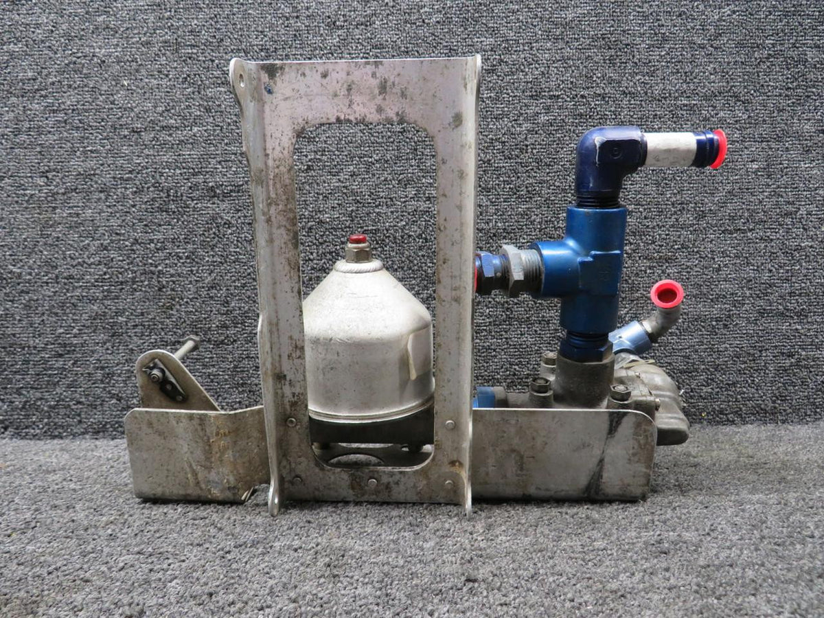 BF Goodrich  3D1541, 3D1549-02A BF Goodrich Filter and Shuttle Valve Assembly with Brackets