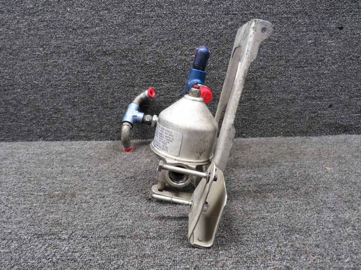 BF Goodrich  3D1541, 3D1549-02A BF Goodrich Filter and Shuttle Valve Assembly with Brackets