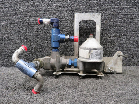 BF Goodrich  3D1541, 3D1549-02A BF Goodrich Filter and Shuttle Valve Assembly with Brackets