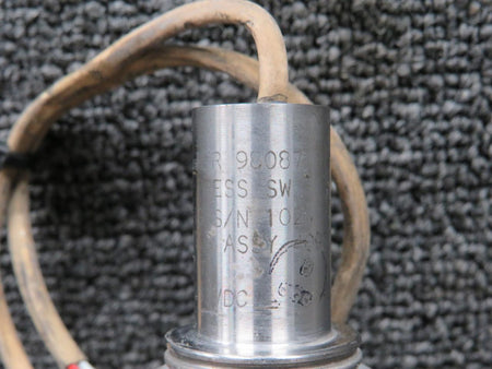 ITT 98087 (Alt: 114-381003-5) ITT Pressure Switch (28V)