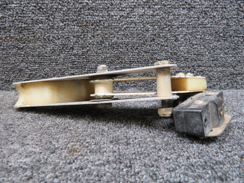 1541055-1, 1541053-1 Cessna 337 Main Gear Uplock Pawl Assembly RH w Switch