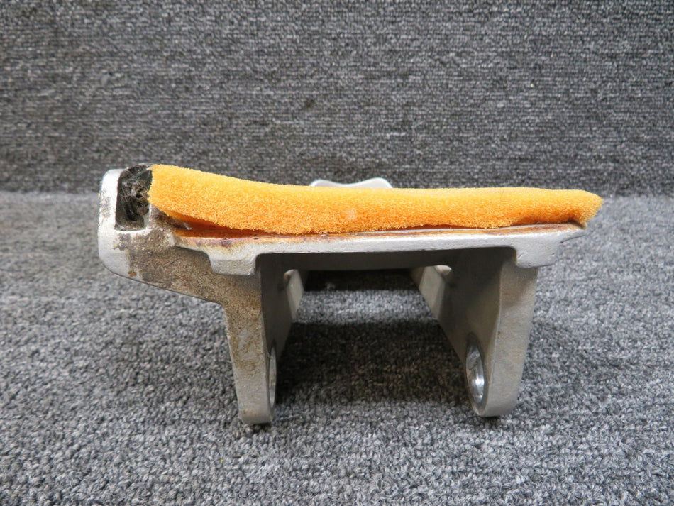 63485-001 PA32R-300 Toe Brake Pedal Inboard with Clevis RH (Minus Pad)