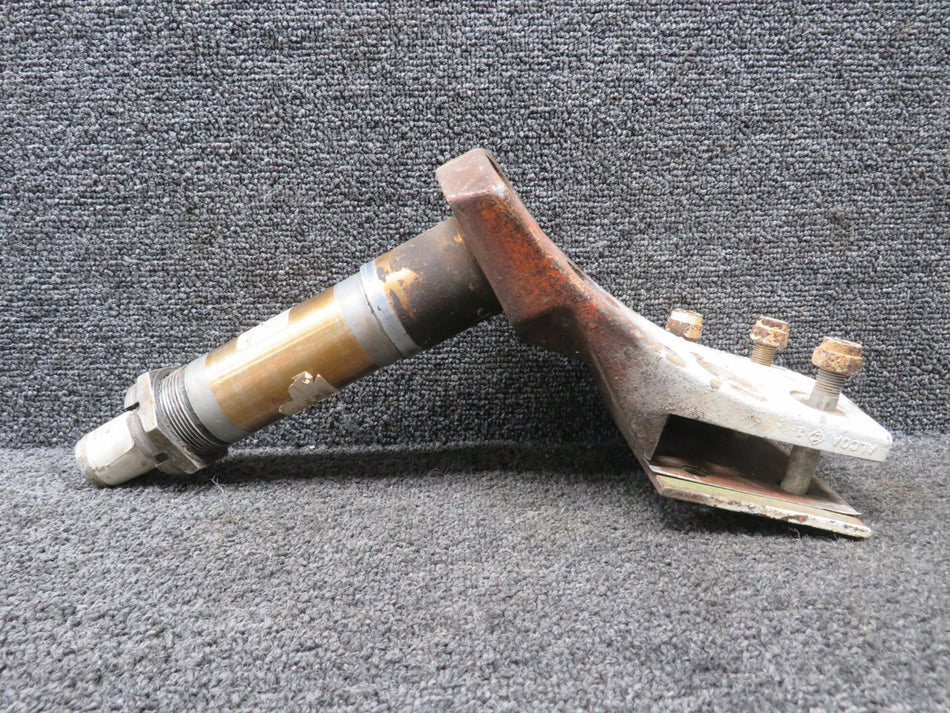 701042-1 Grumman Main Landing Gear Axle Assembly with Plates and Nut