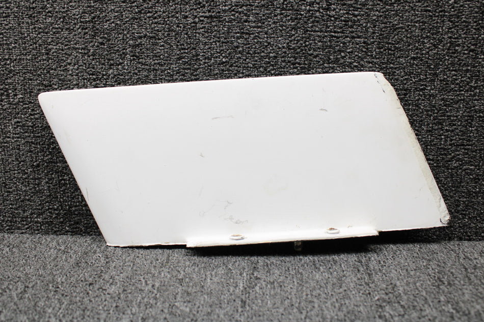 DMN4-17-1-A Dorne and Margolin VOR, Localizer Blade Antenna (Worn)