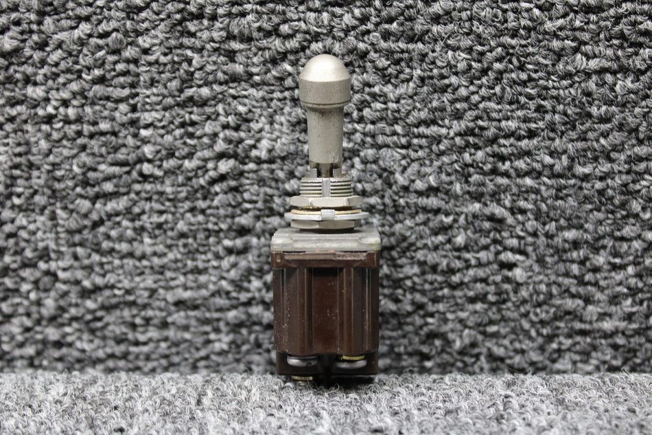8504K6 (Alt: MS24659-23D) Cutler-Hammer Toggle Switch