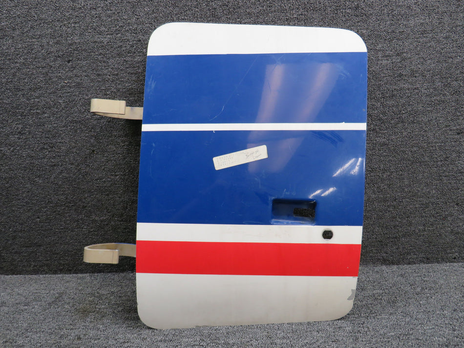 0717000-19 (Weu: 0717037-6) Cessna 172N Baggage Door (Striped)