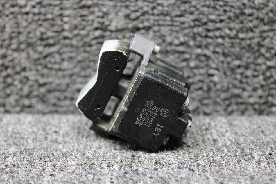 4TP1-70 Und Lab Rocker Switch (Auxiliary Trim)