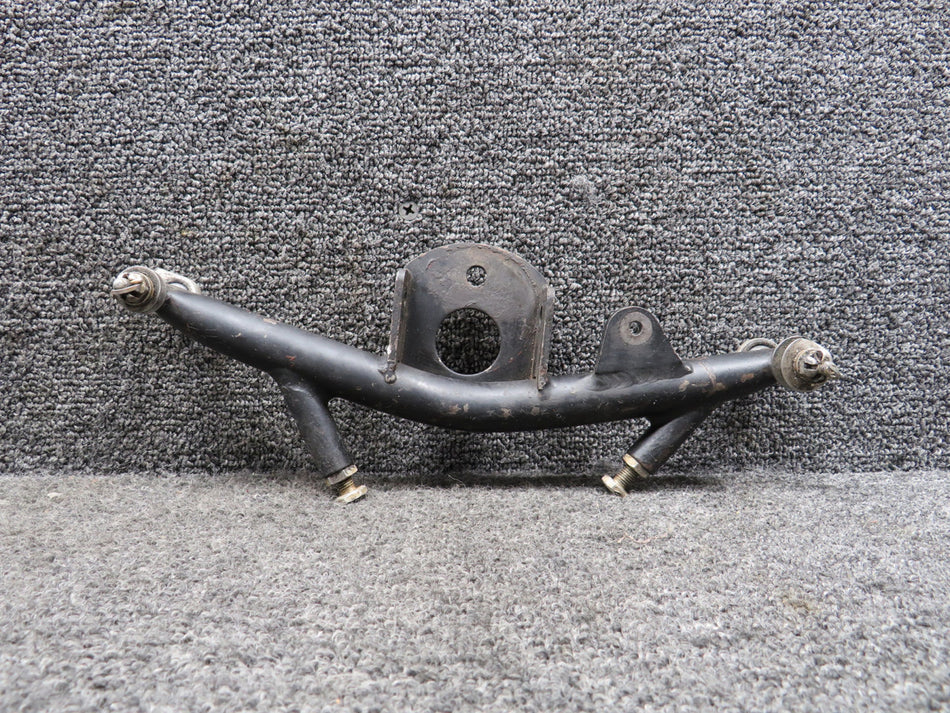 69768-000 Piper PA32R-300 Nose Wheel Steering Horn Assembly
