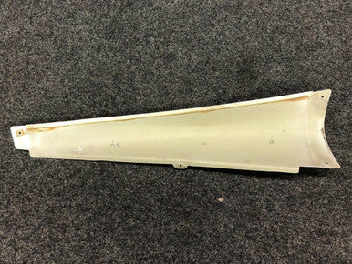 0530010-6 (FSO: 0530010-12) Cessna 172S Fairing Upper Stabilizer RH
