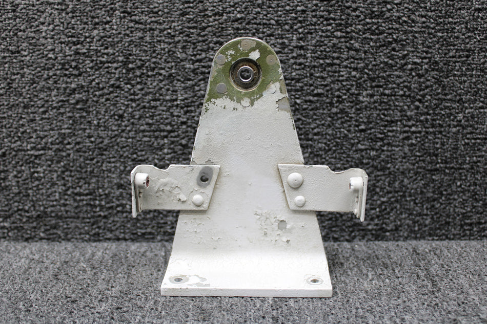 26-41016-001 Swearingen SA226-T(B) Vertical to Rudder Hinge Lower
