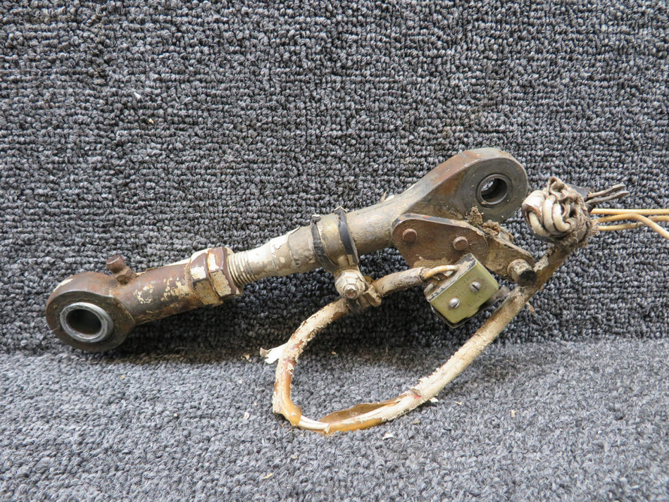 67797-005 Piper PA32R-300 Main Gear Truss Link Assembly w Switch (Worn Paint)
