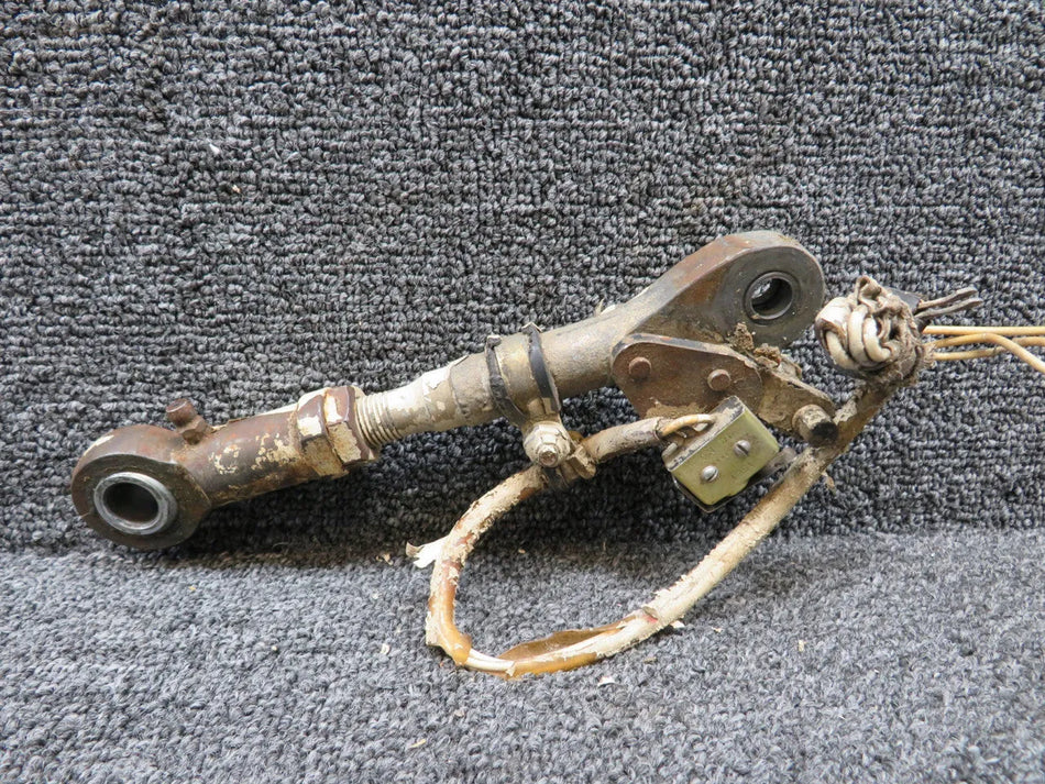 67797-005 Piper PA32R-300 Main Gear Truss Link Assembly w Switch (Worn Paint)