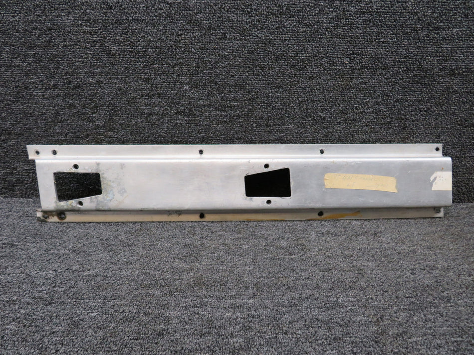 0812981-5 Cessna 310L Outboard Seat Rail Support LH (Some Corrosion and Wear)