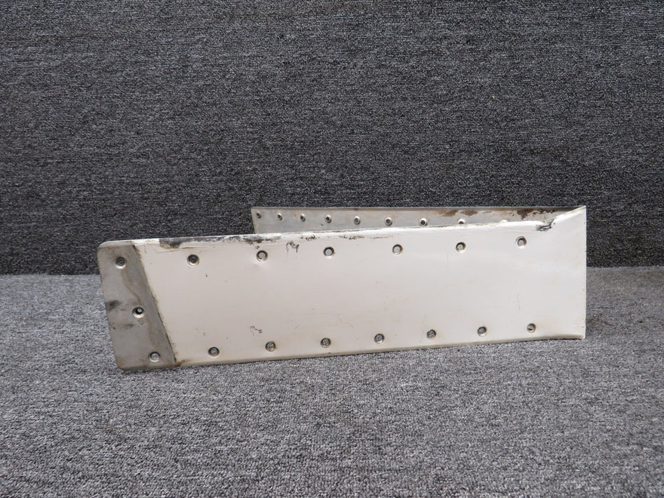 5122013-8 Cessna 414 Wing Gap Trailing Edge Fairing RH