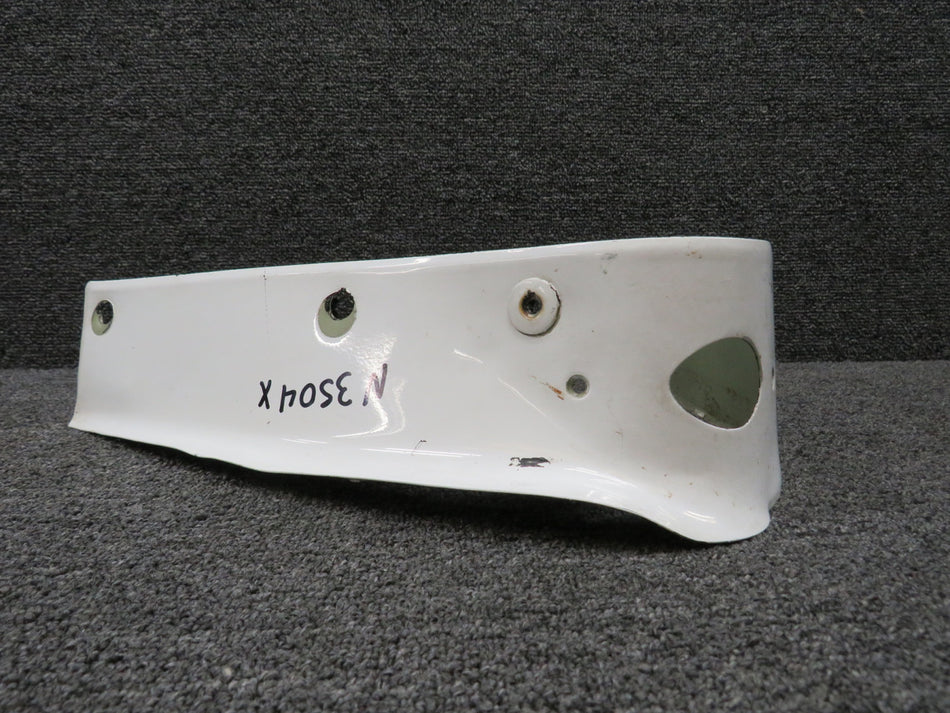 0520015-18 Cessna 172S Wing Fillet Assembly RH (Minus Seal) (Worn)