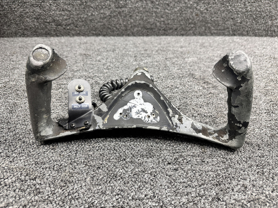 1560010-4 Cessna 210J Control Wheel Assembly with Switches LH (Dia: 1.135”)