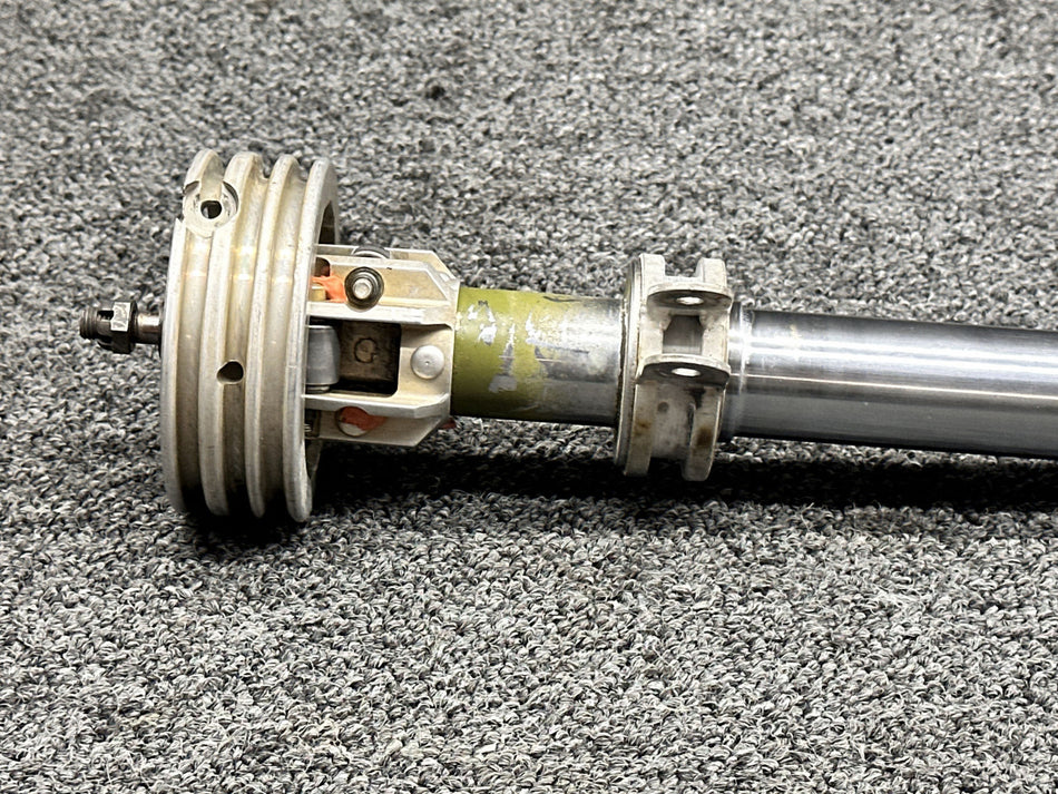 1260098-3 Cessna 210J Aileron & Elevator Control Tube & Bearing (Wear)