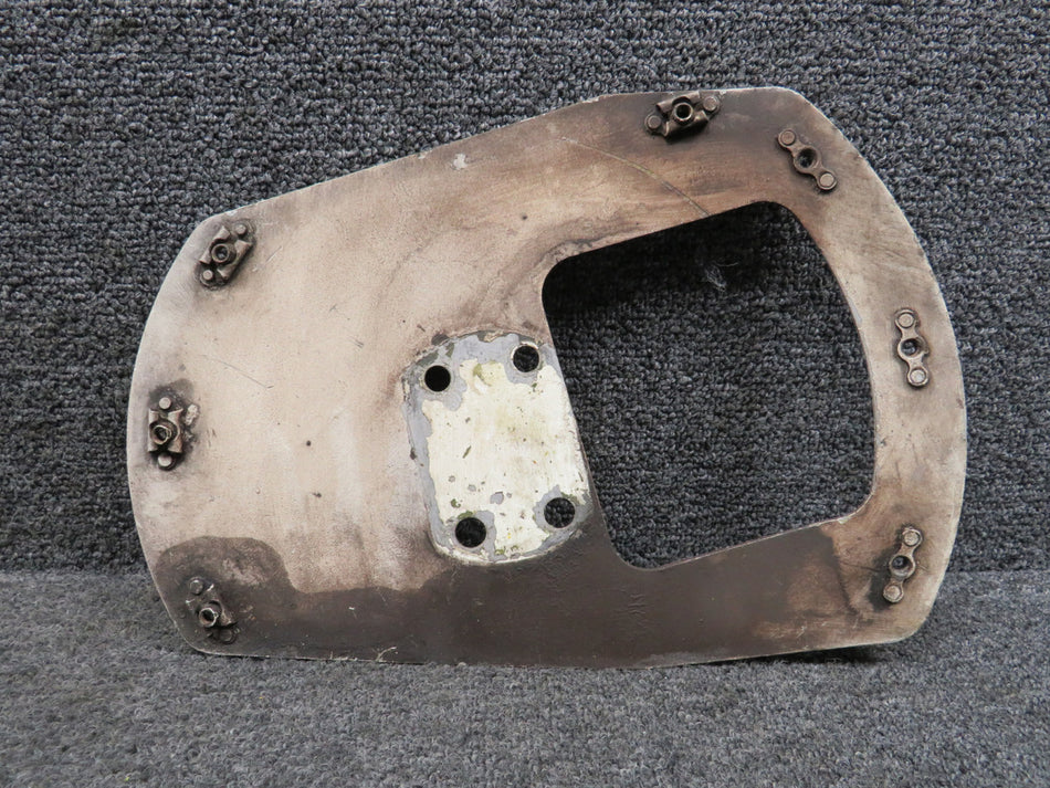 0441187-2 Cessna 150 Main Gear Plate Assembly RH