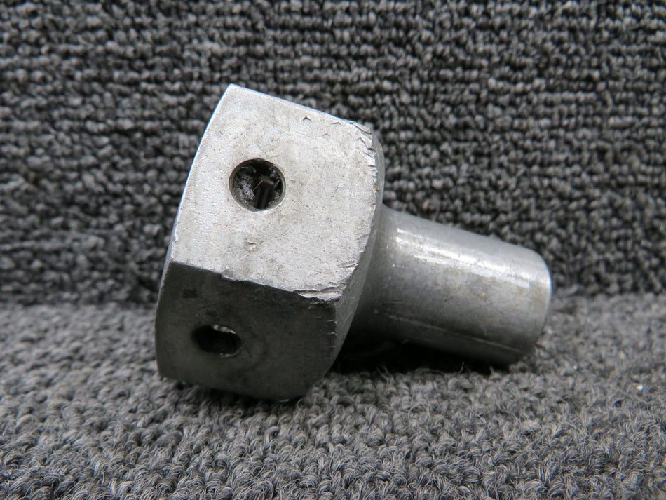 0441130-2 Cessna 172K Main Gear Axle Nut