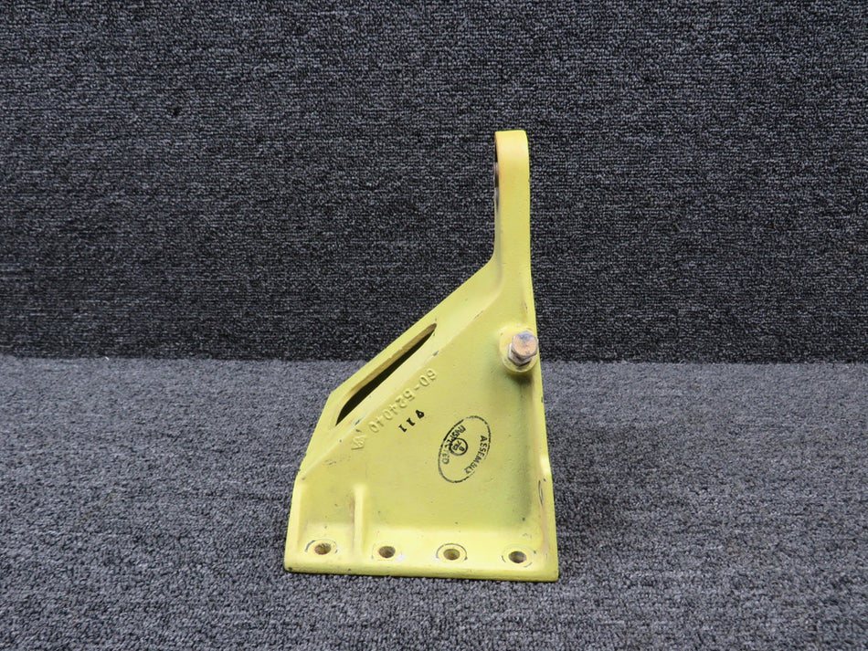 60-524040 Beechcraft B60 Rudder Bellcrank Bracket Assembly (Minor Wear)