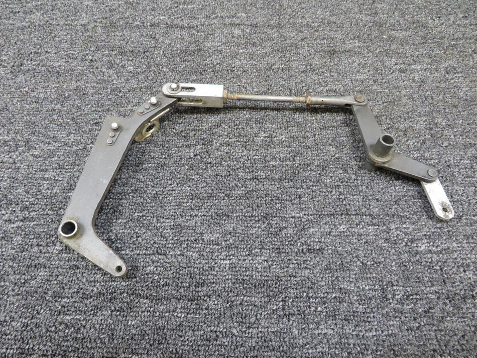1241430-1, 1241026-1, 1241428-1 Cessna 210B Main Gear Uplock Mechanism Assy LH
