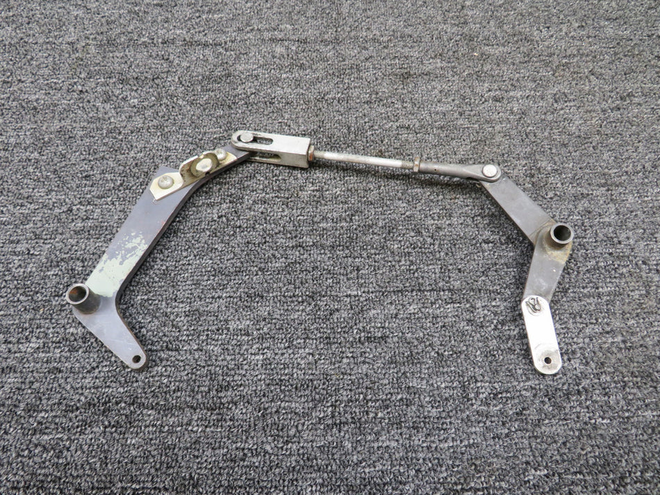 1241430-1, 1241026-1, 1241428-2 Cessna 210B Main Gear Uplock Mechanism Assy RH