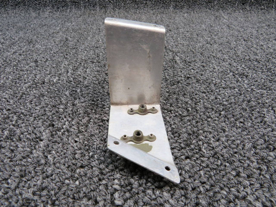 1213960-3 Cessna TU206G Bracket Assembly Cowl Flap Control LH