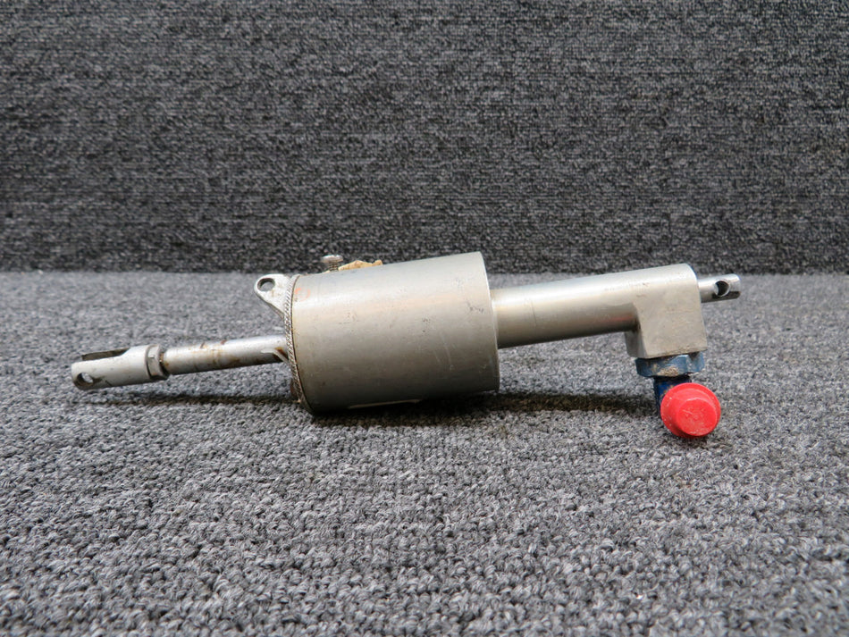 0541138-20 Cessna 172B Master Brake Cylinder Assembly (Worn Housing)