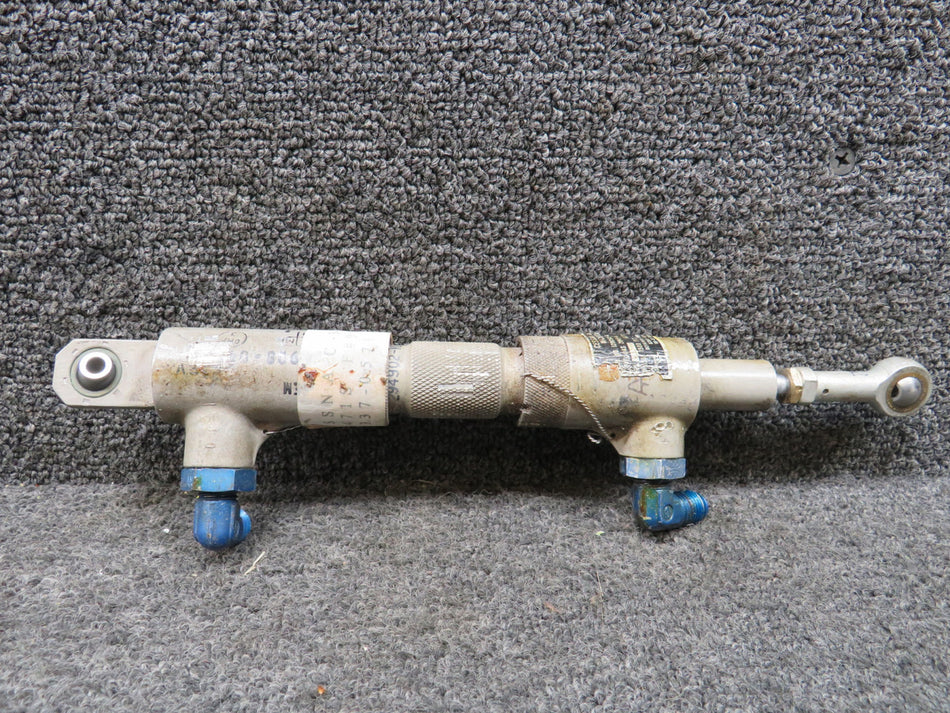 1280513-4 Cessna 337B Nose Gear Hydraulic Door Actuator Assembly (Worn)