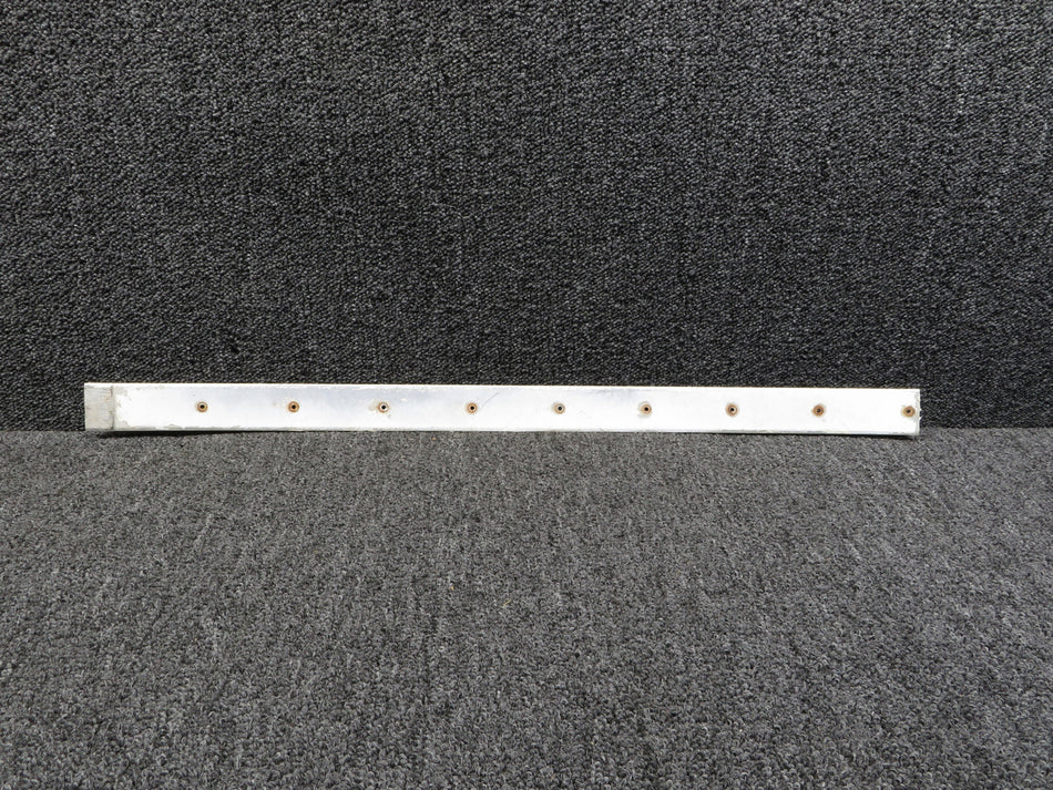 63070-007 Piper PA-28-180 Windshield Trim Strip Center