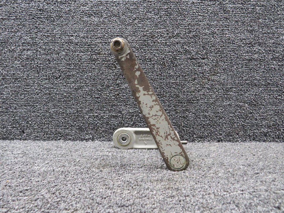 0843500-61 (Use: 5045001-202) Cessna Door Actuator Shaft and Arm Assembly RH