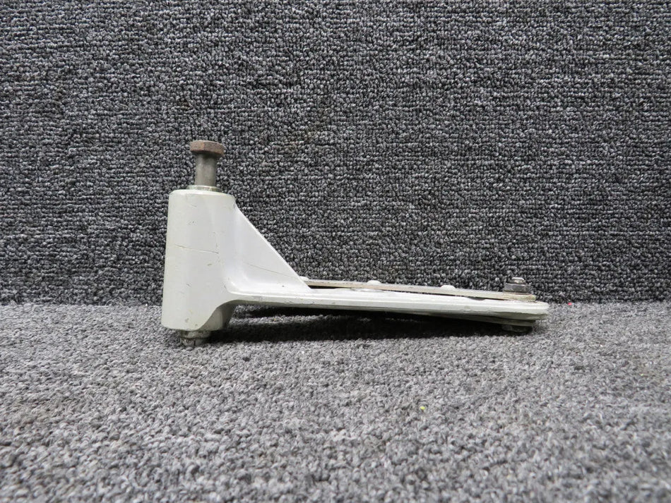 0841104-3, 0843500-6 Cessna Rocker Arm Bellcrank Assembly with Link LH