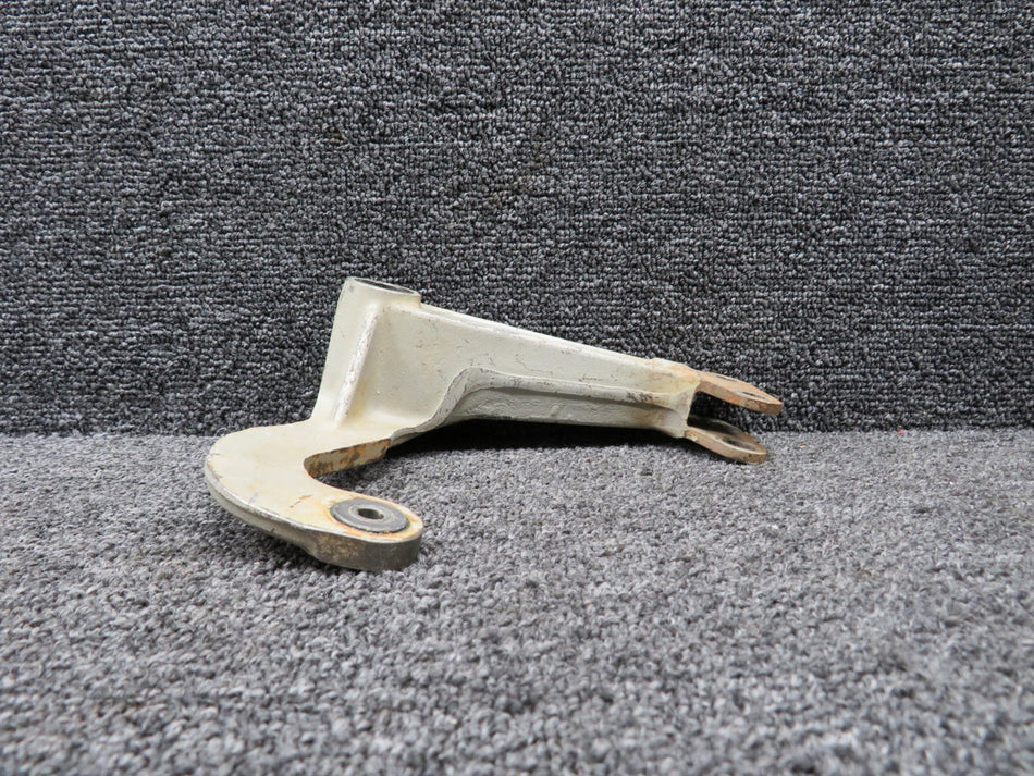 0841106-5 Cessna 320E Main Gear Door Idler Bellcrank Assembly LH