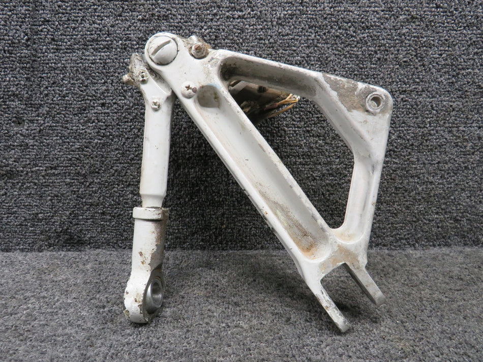 20767-003 Piper PA24-180 Main Gear Upper Side Brace Assembly RH w Switch, Link