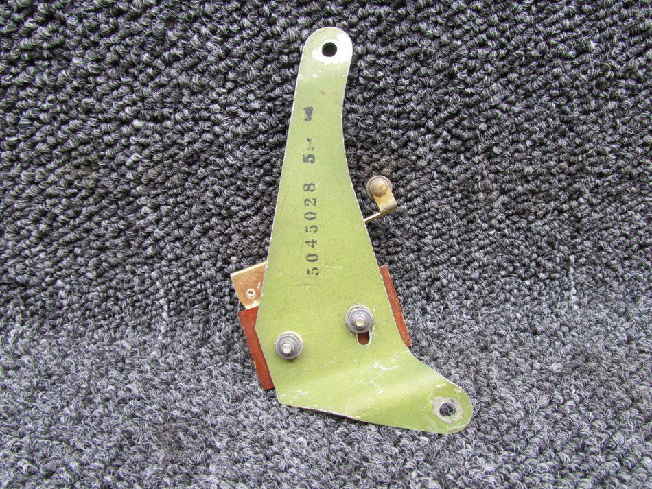 BZ7RT04, 5045028-5 Cessna Switch Nose Gear Down Actuator Limit w Bracket