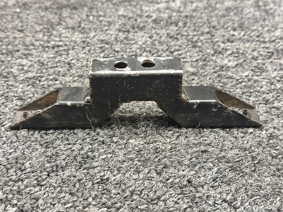 Thorp T-211 Landing Gear Wheel Pant Bracket