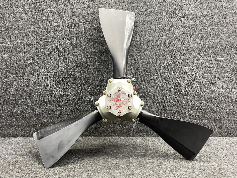 HC-13Y1R-1N Hartzell Three Blade Propeller Hub (Prop Struck, Core)