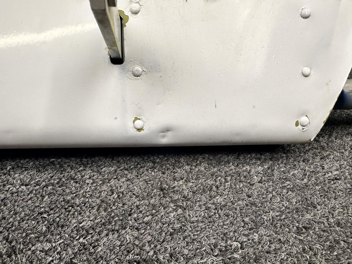 Thorp 1430, 1424-L Thorp T-211 Flap Assembly LH